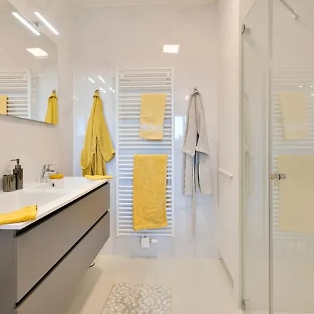 Modern Appartement Met Doorkijk Op De Duinen Cadzand Exterior photo