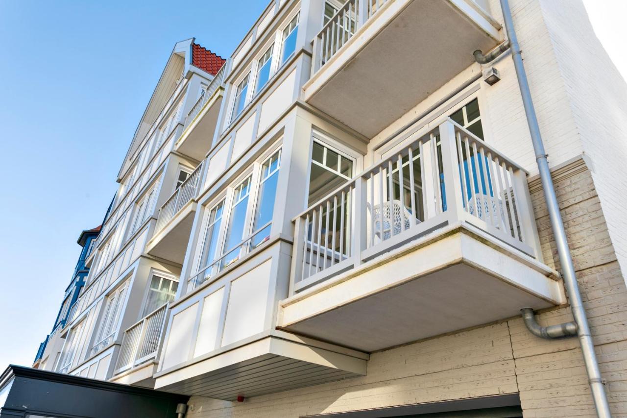 Modern Met Doorkijk Op De Duinen * Cadzand